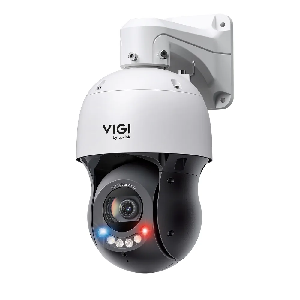 VIGI InSight PTZ5425 aan een muurbeugel, met het rode en blauwe waarschuwingslicht aan naast de witte leds